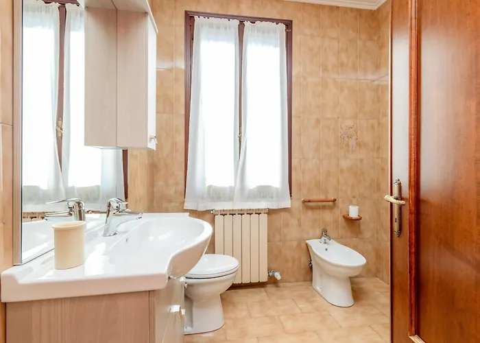 Appartement Guesthost - Andrea House With Parking *
