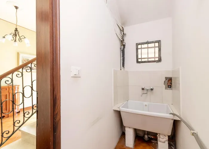 Guesthost - Andrea House With Parking Appartement Venetië