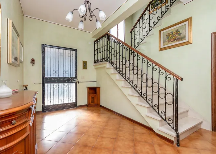 Apartmán Guesthost - Andrea House With Parking *